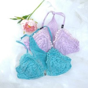 Victoria's Secret lavender & blue bra 32 B